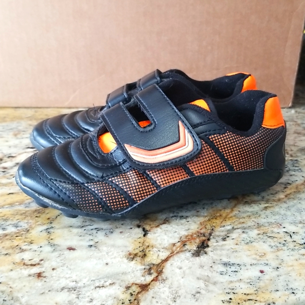 Cleats Soccer Shoes Size 13
